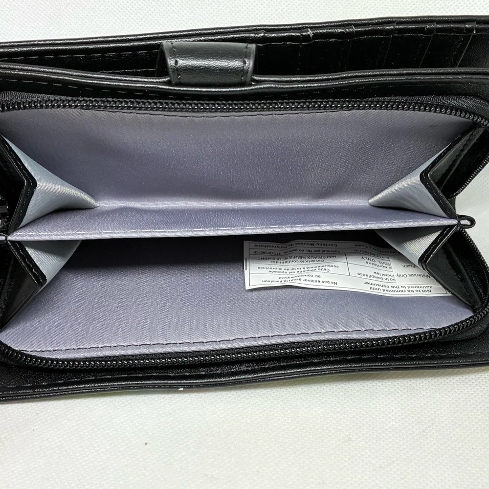Shag Wear Farm Scene Wallet - Picture 6 of 10